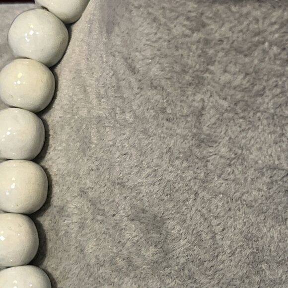 Beautiful Parrot Pearls Pastel Ceramic Vintage Rose Flower Leaf Necklace EUC - Picture 7 of 10